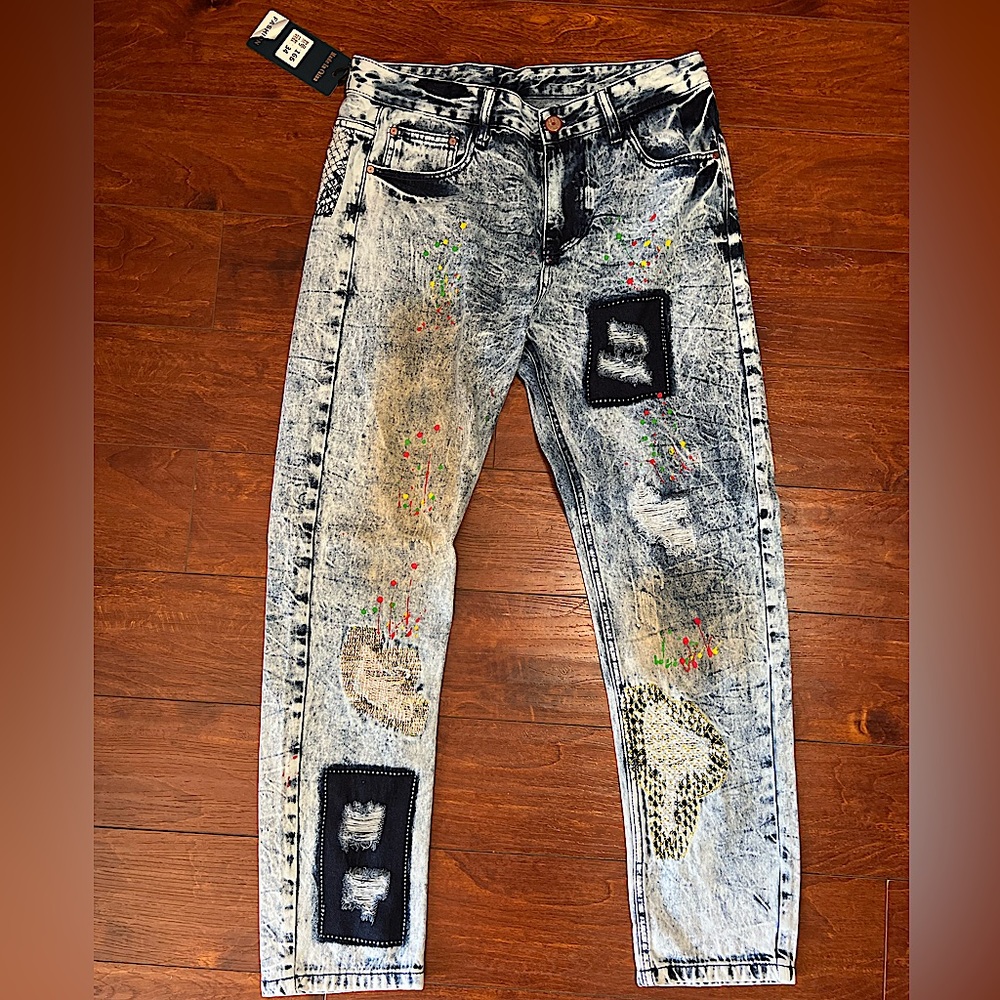 Size 34 Distressed blue with paint splatter